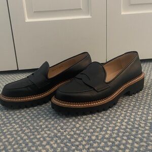 Jon Josef lug sole loafer